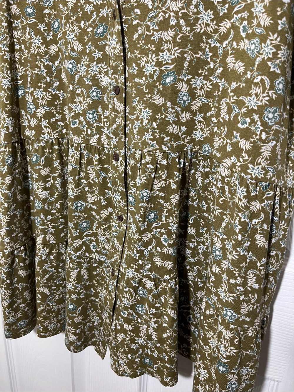 Wonderly Olive Green Floral Tiered Button Front V-Neck Blouse - Picture 6 of 6